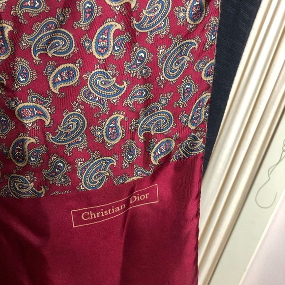 VINTSGE CHRISTIAN DIOR RED PAISLEY/TAN FABRIC LONG SCARF - Picture 4 of 16